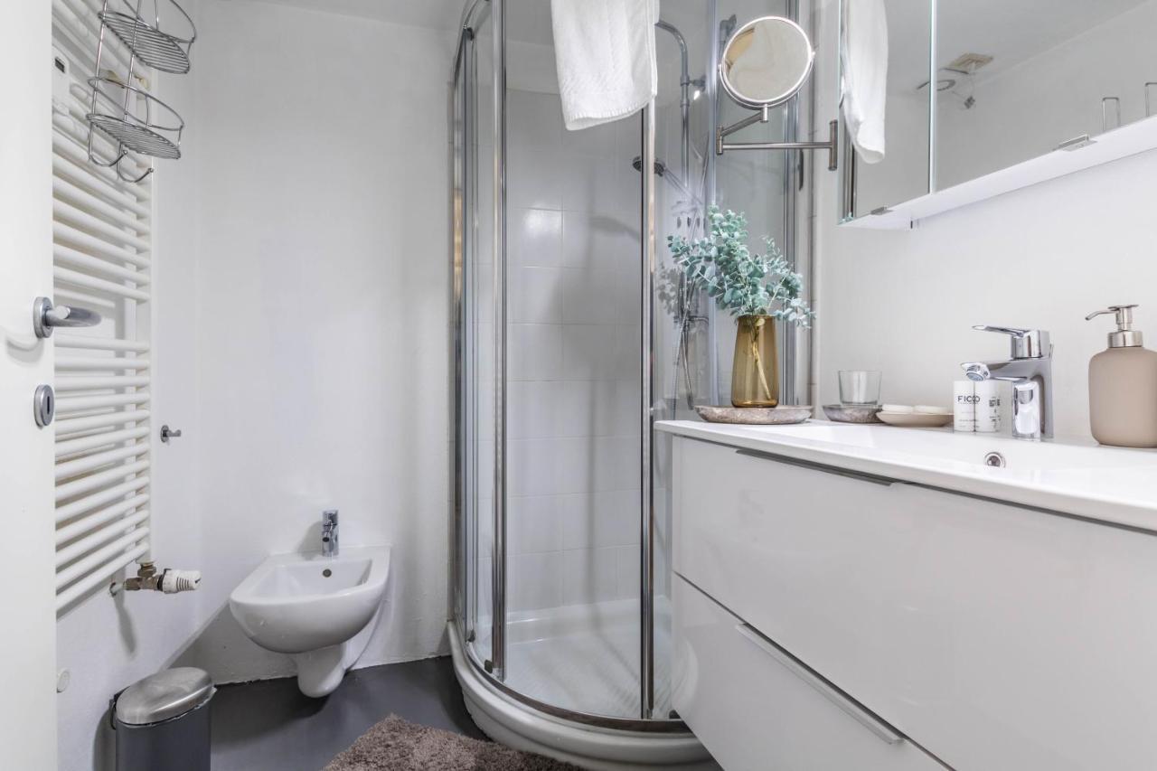 شقة Joivy Modern Studio Near City Centre ميلان المظهر الخارجي الصورة